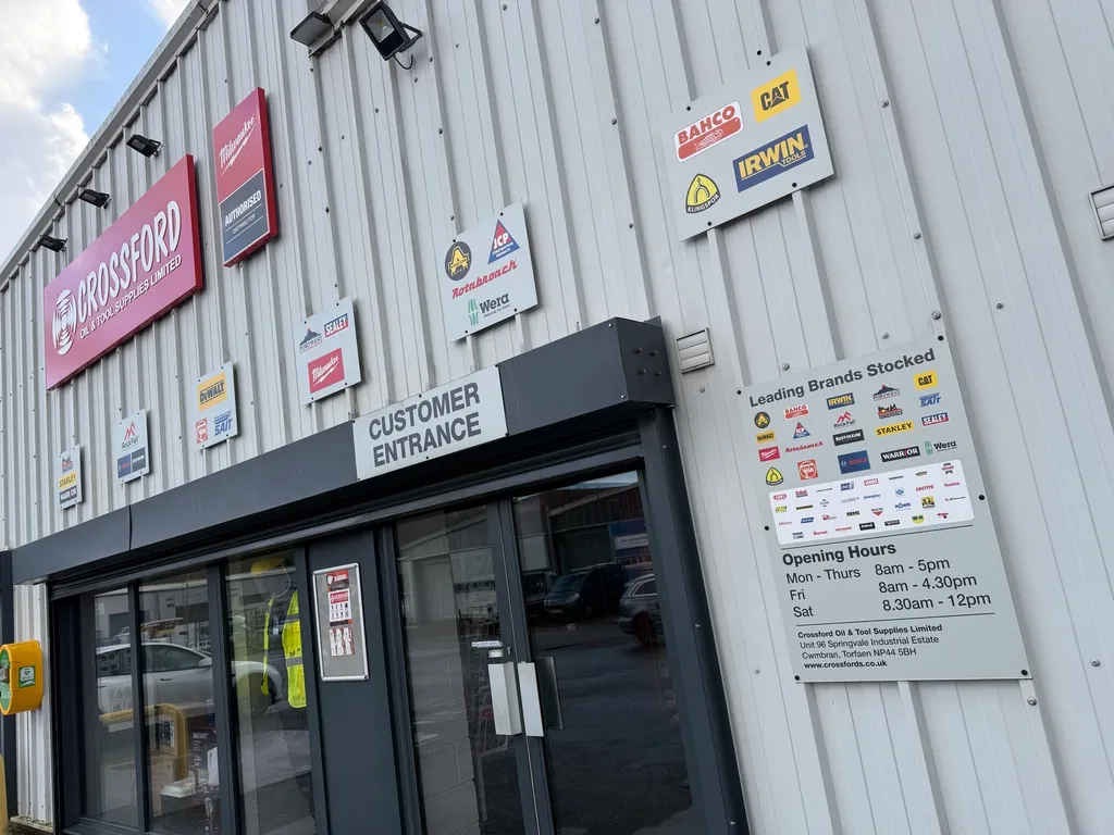 Hero section bottom image